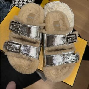FENDI feel slides